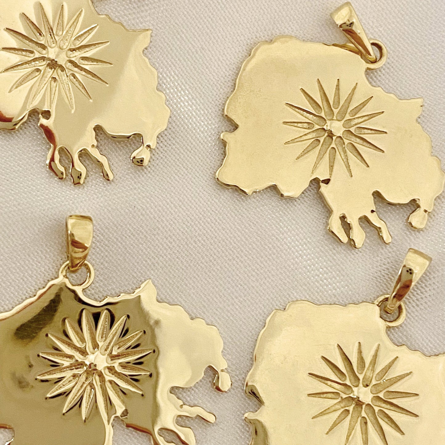 Karta Pendant