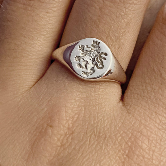 Lavica Signet Ring