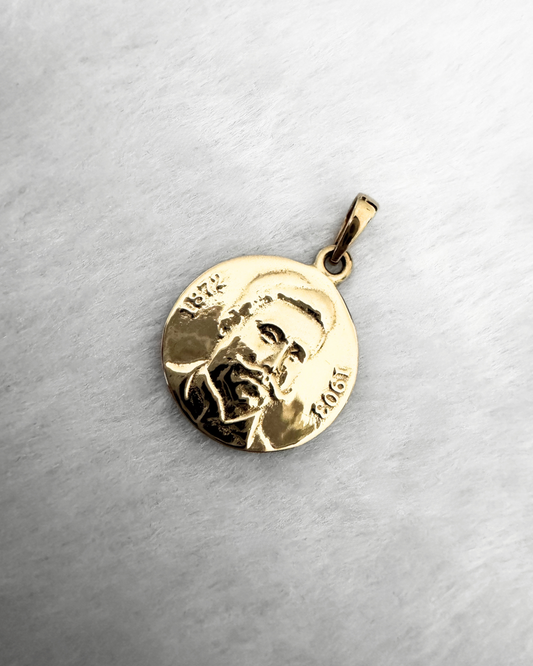Delcev Pendant