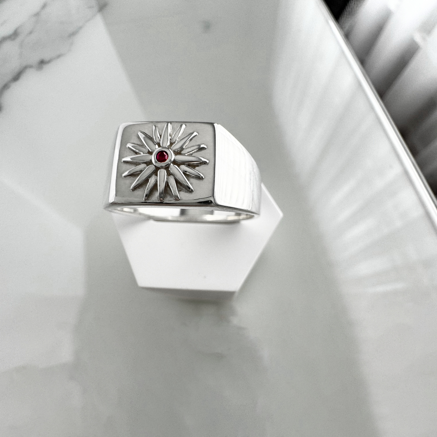 Pella Signet Ring