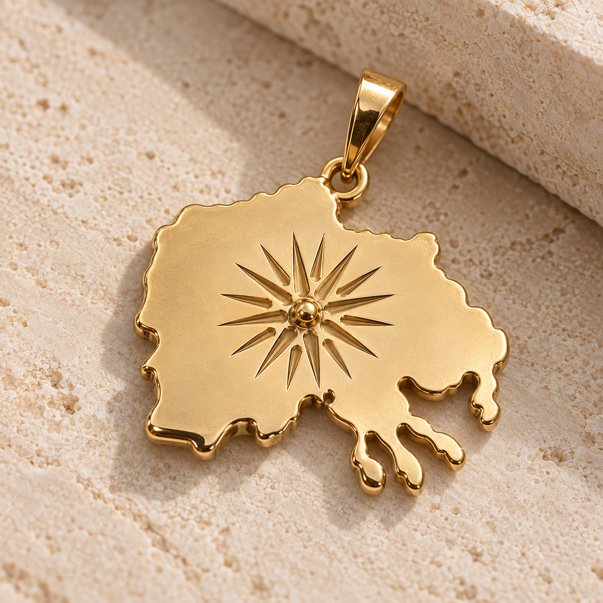 Karta Pendant - Gold