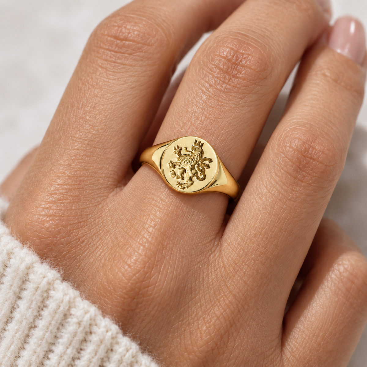Lavica Signet Ring - Gold
