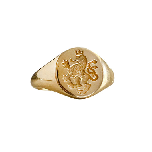 Lavica Signet Ring